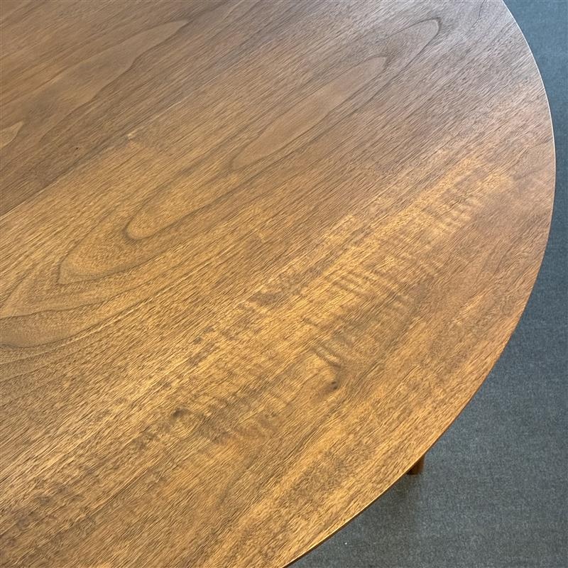 タコ ラウンドテーブル【OUTLET】(直径120cm / ウォールナット)