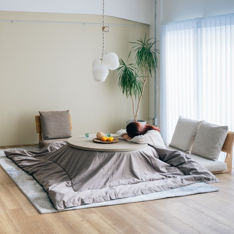 【Quick Delivery対象商品】ノンベ ラウンドこたつテーブル モルタル天板(直径100cm / ベージュ)