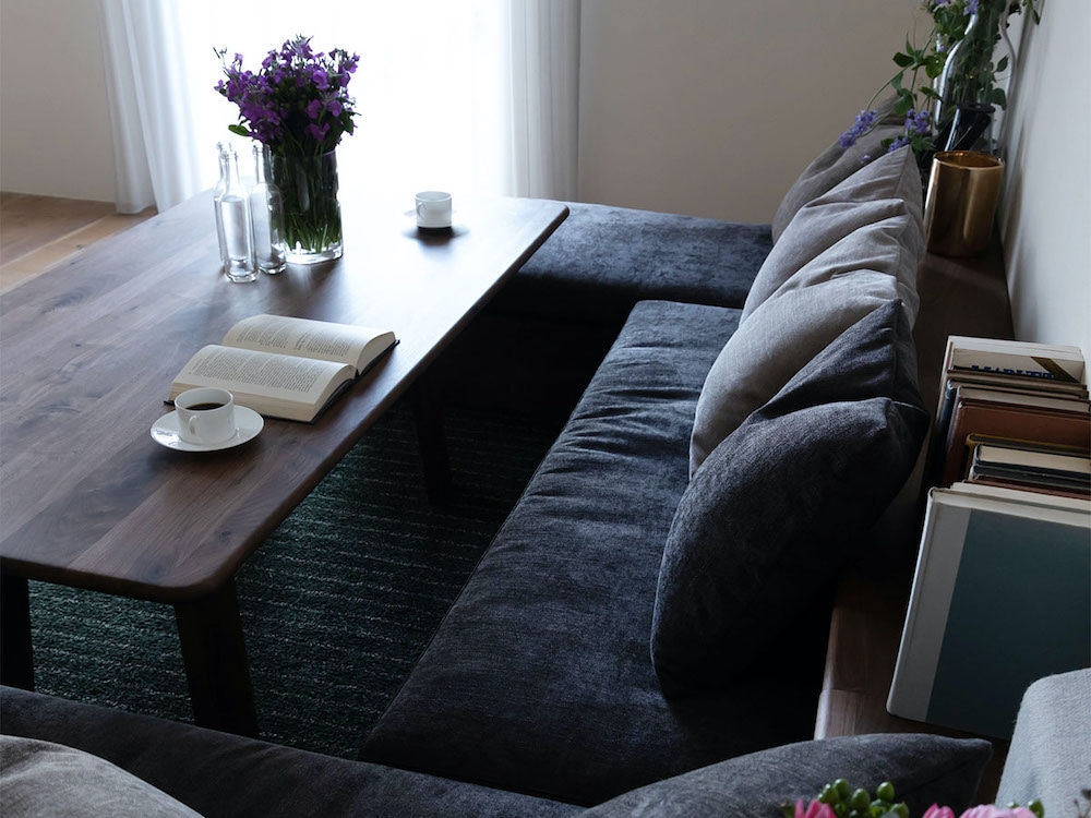 リヴェッロ LD テーブル(ウォールナット)