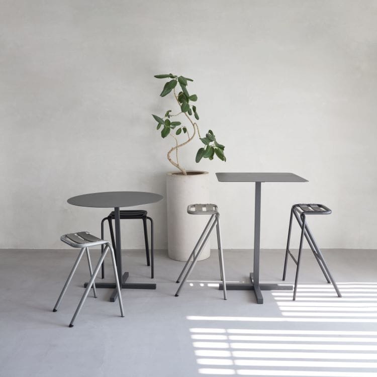 ソリッド スチール ハイダイナーテーブル