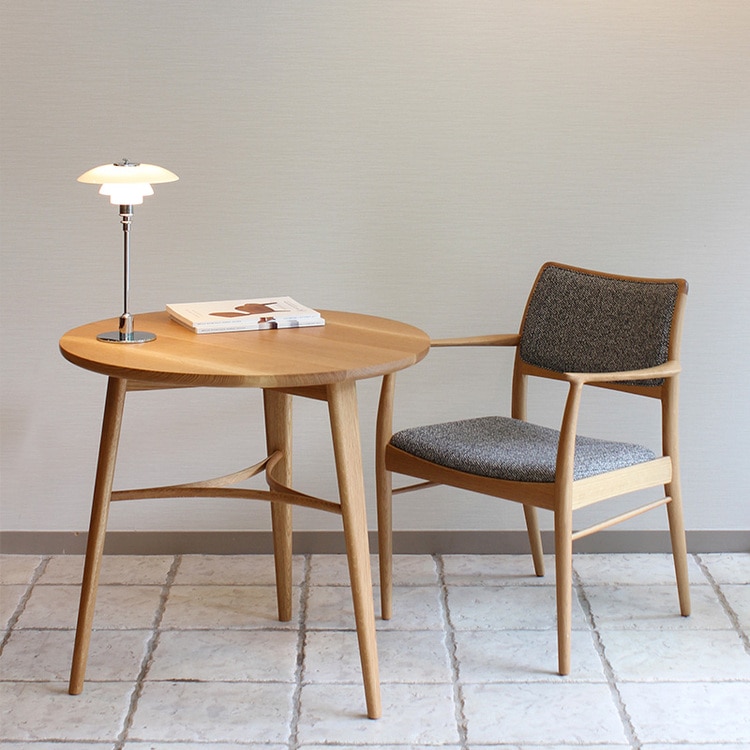 カヤ ダイニングチェア(アーム付き)