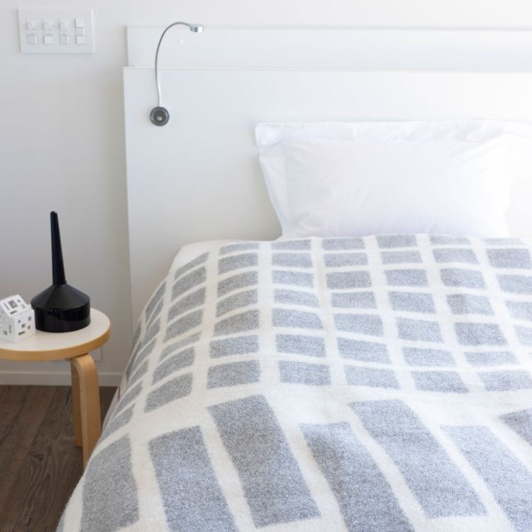 KLIPPAN/クリッパン　ウール　シングルブランケット(St. Petri FLOOR（サンクト・ペトリ フロア）　グレー)