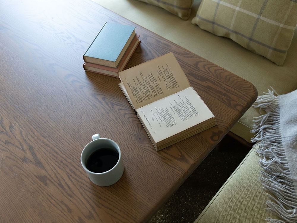 リヴェッロ LD テーブル(ウォールナット)