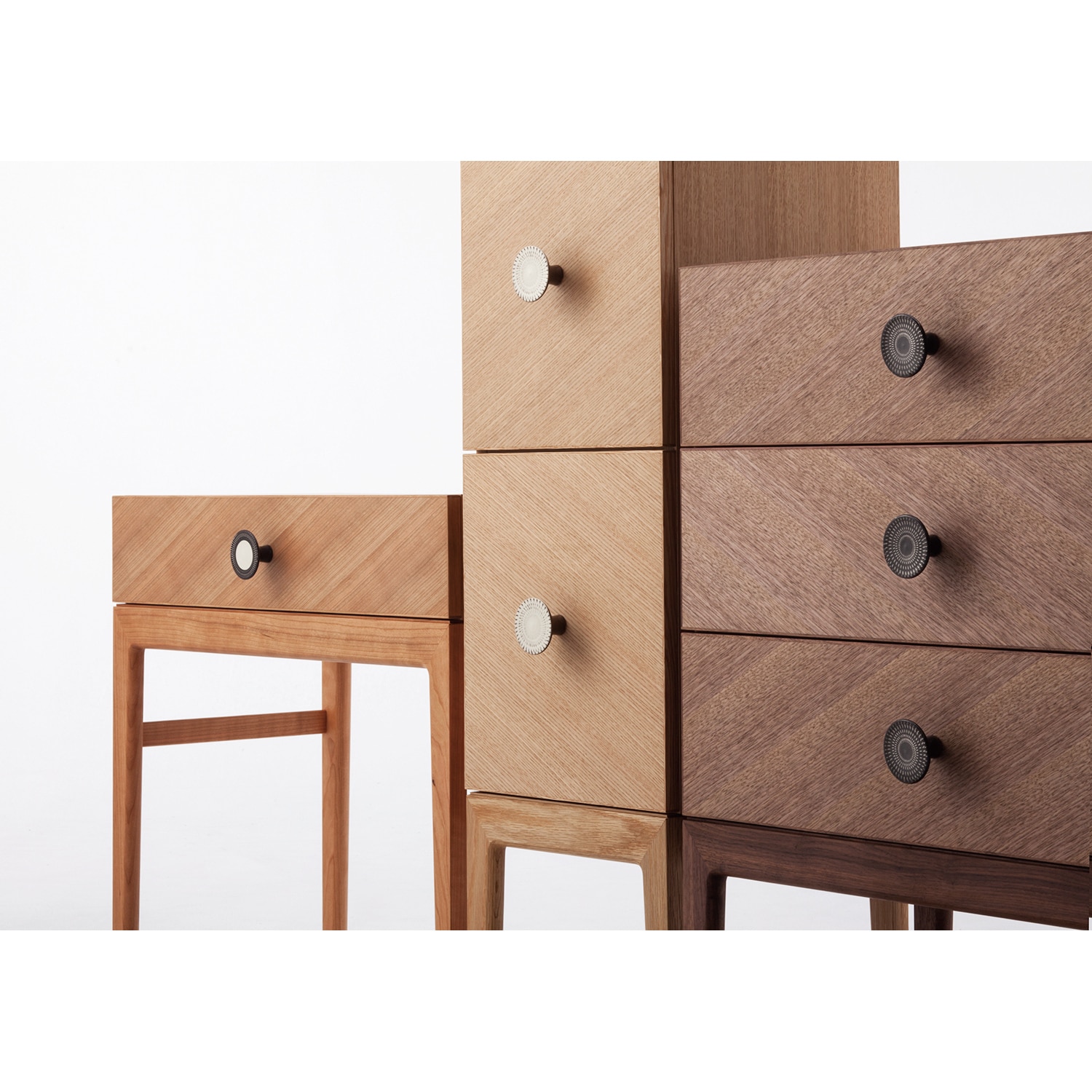 アネモネ 3ドロワーキャビネット