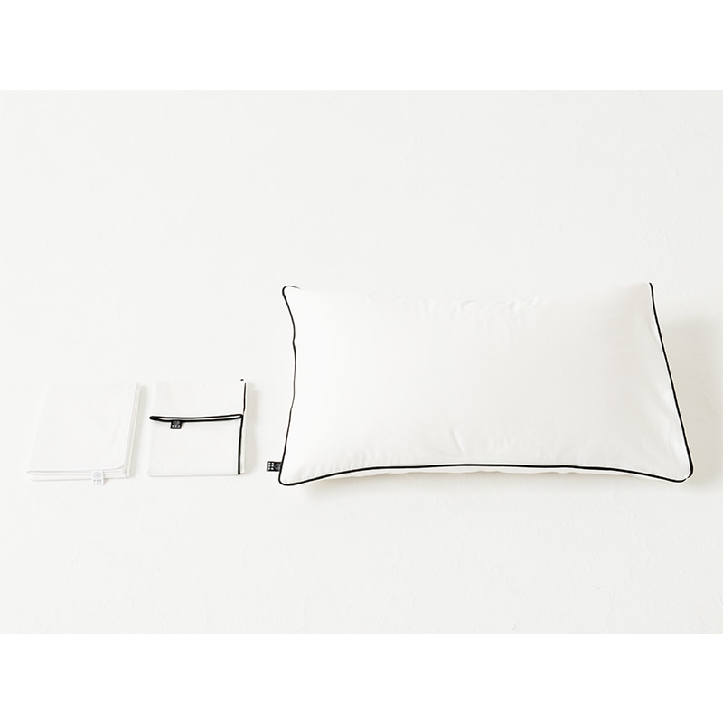 ミニマルデザインのホワイトダックダウン枕 + 枕カバー セット
