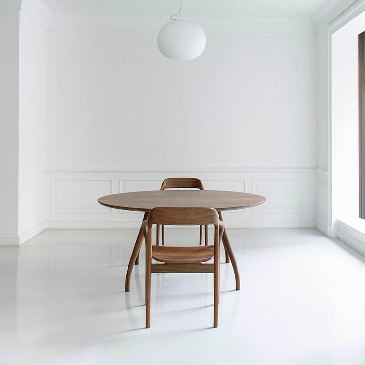 タコ ラウンドテーブル【OUTLET】(直径120cm / ウォールナット)