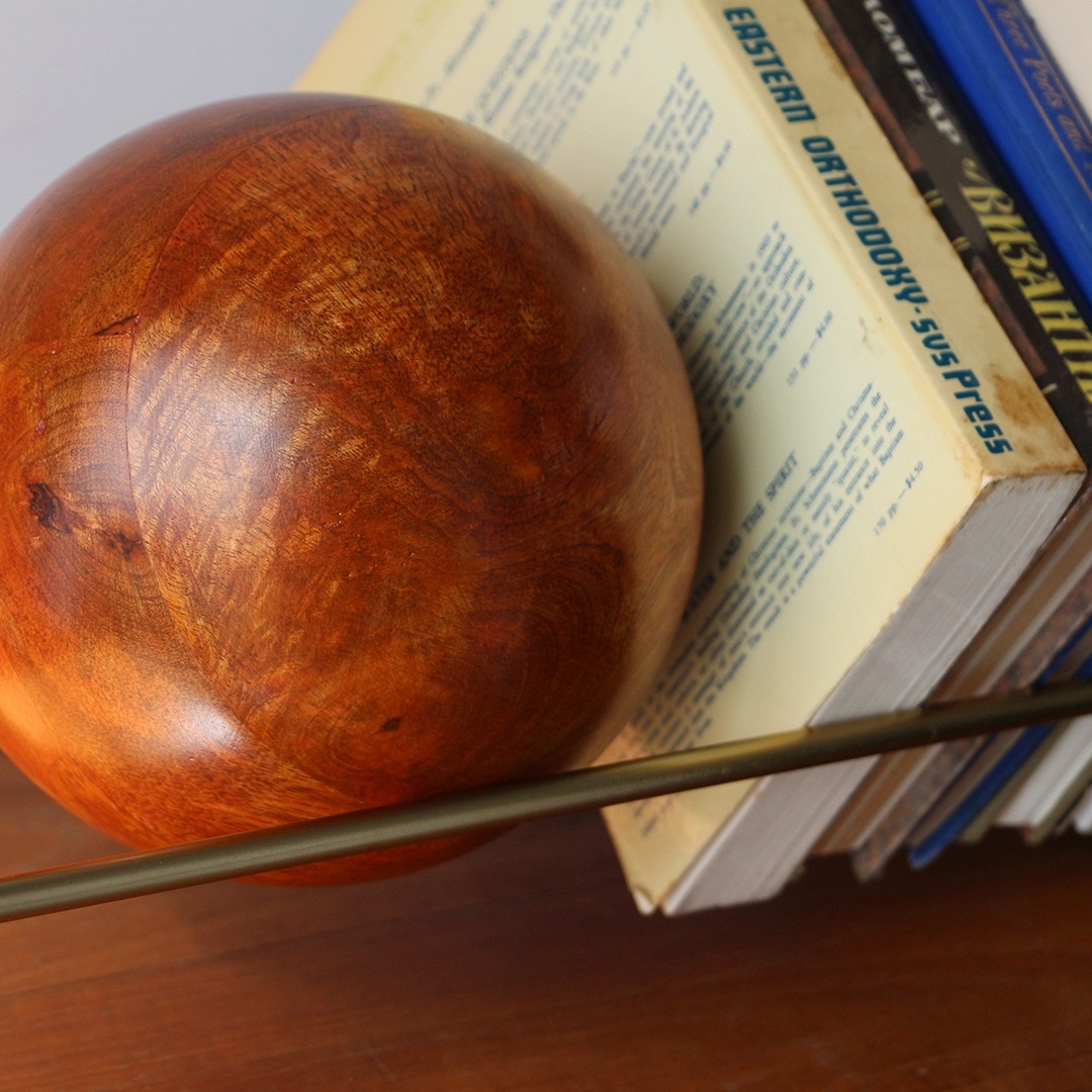 スロープブックエンド