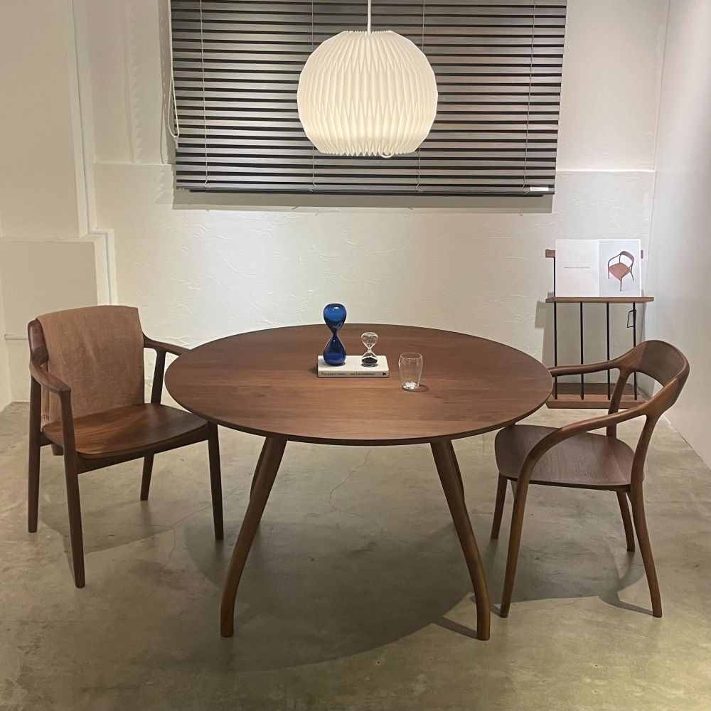 タコ ラウンドテーブル【OUTLET】(直径120cm / ウォールナット)