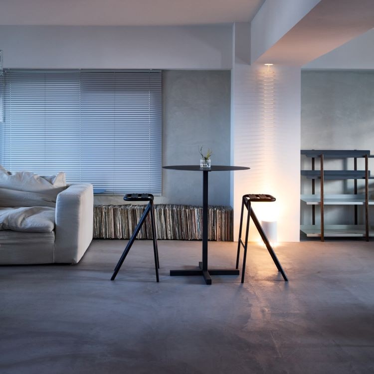 ソリッド スチール ハイダイナーテーブル