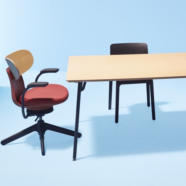 ingLIFE チェア(背合板ミディアムアッシュ　肘あり)