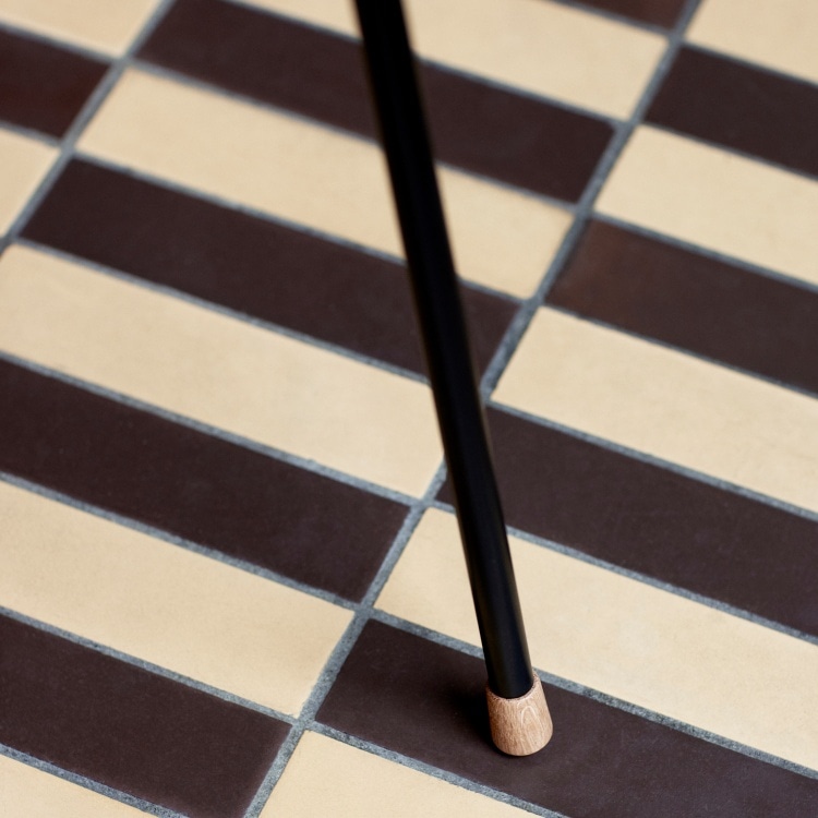 VLA26P Vegaチェア(オーク ブラックフレーム　)