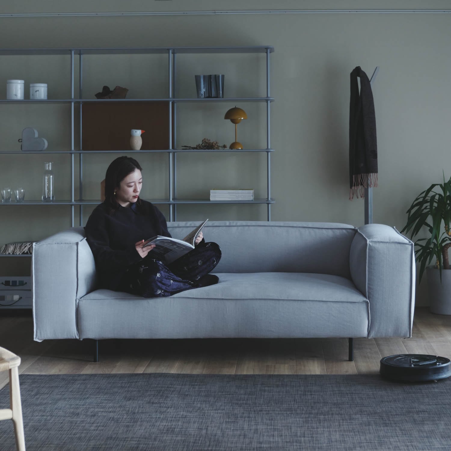 マニ レッグ ソファ　【OUTLET】(2.5P [ハイアーム] (張地：LINARA 312) )