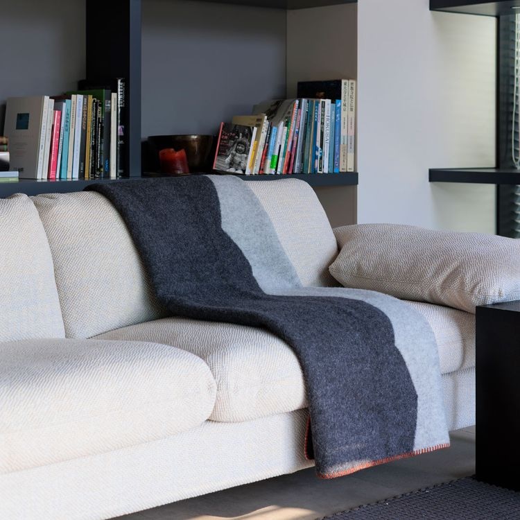 KLIPPAN/クリッパン ウール シングルブランケット(St. Petri FACADE(サンクト・ペトリ ファサード) グレー)